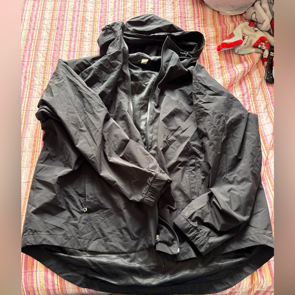 Black Active Windbreaker